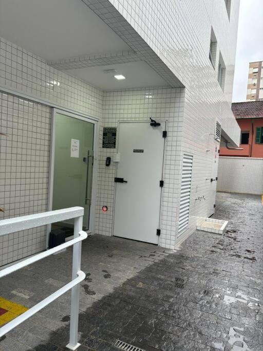 Studio Moderno 1 Quadra Da Praia Сантос Екстериор снимка